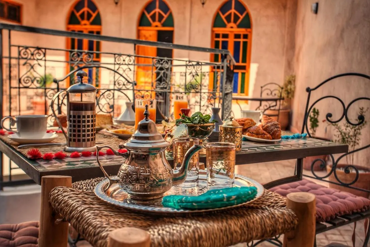Riad 111 & Spa contacts